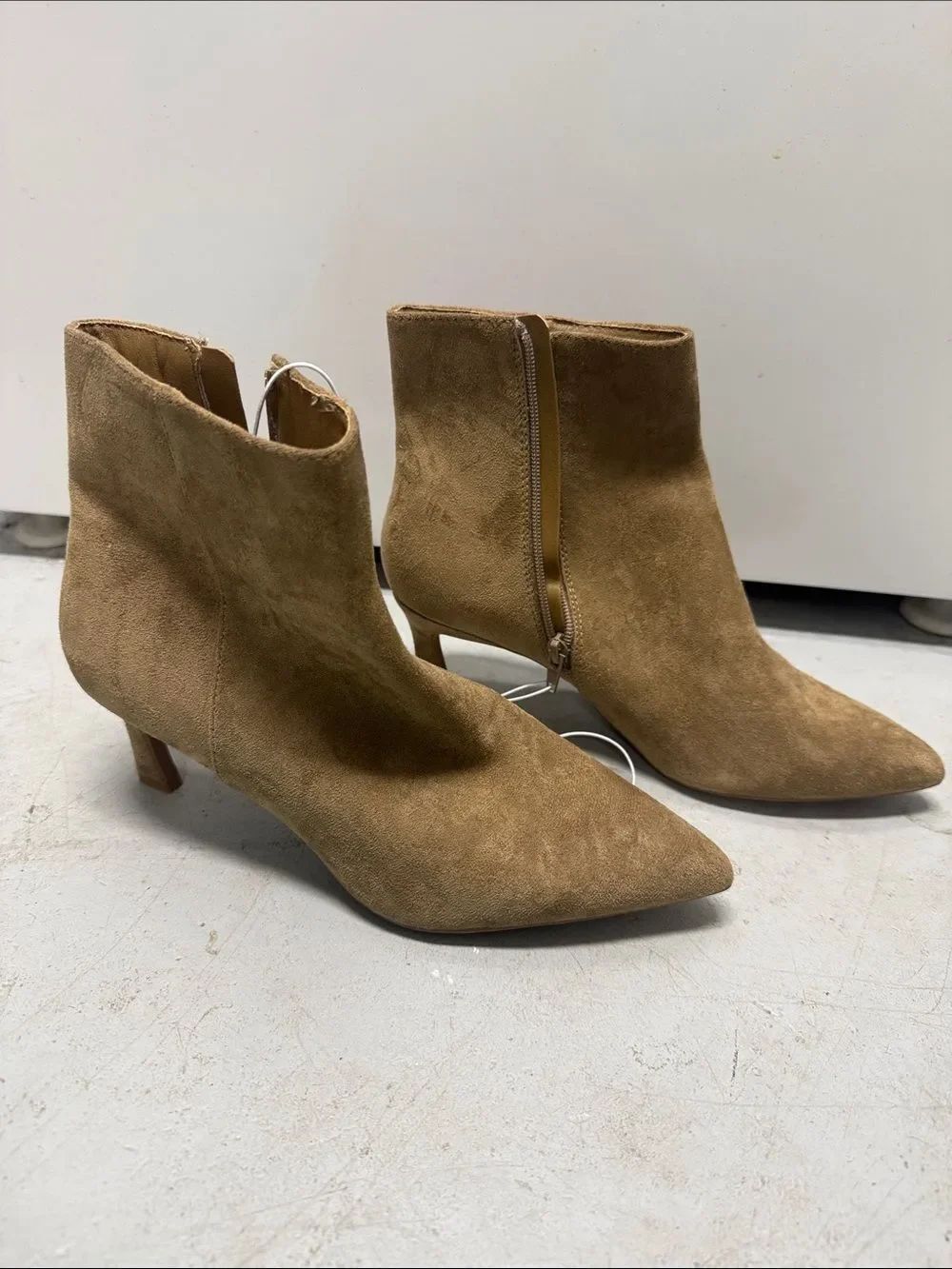 Women's Tan Suede Pointed-Toe Ankle Boots - Small Heel - NEVER WORN Size 9 NEW